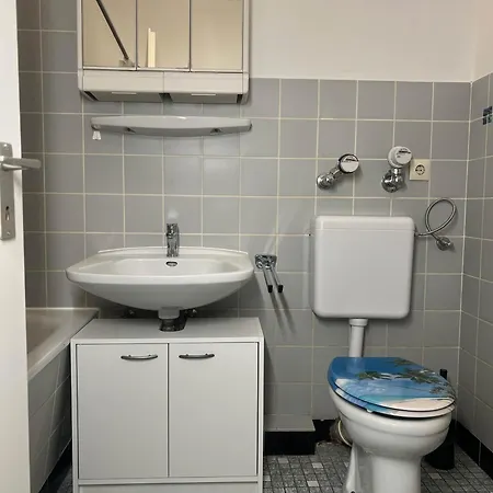 Zentrale Monteurwohnung Mit Top-ausstattung In *