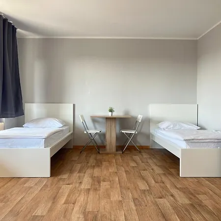 شقة Zentrale Monteurwohnung Mit Top-ausstattung In رين